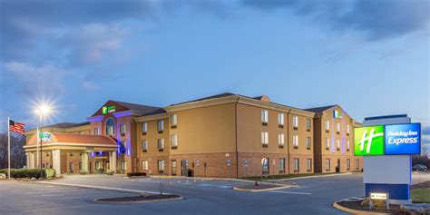 holiday inn express charles town